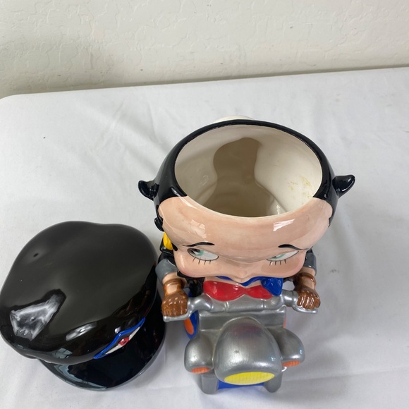 Biker Betty Boop handmade 2000 ceramic cookie jar - Picture 6 of 7